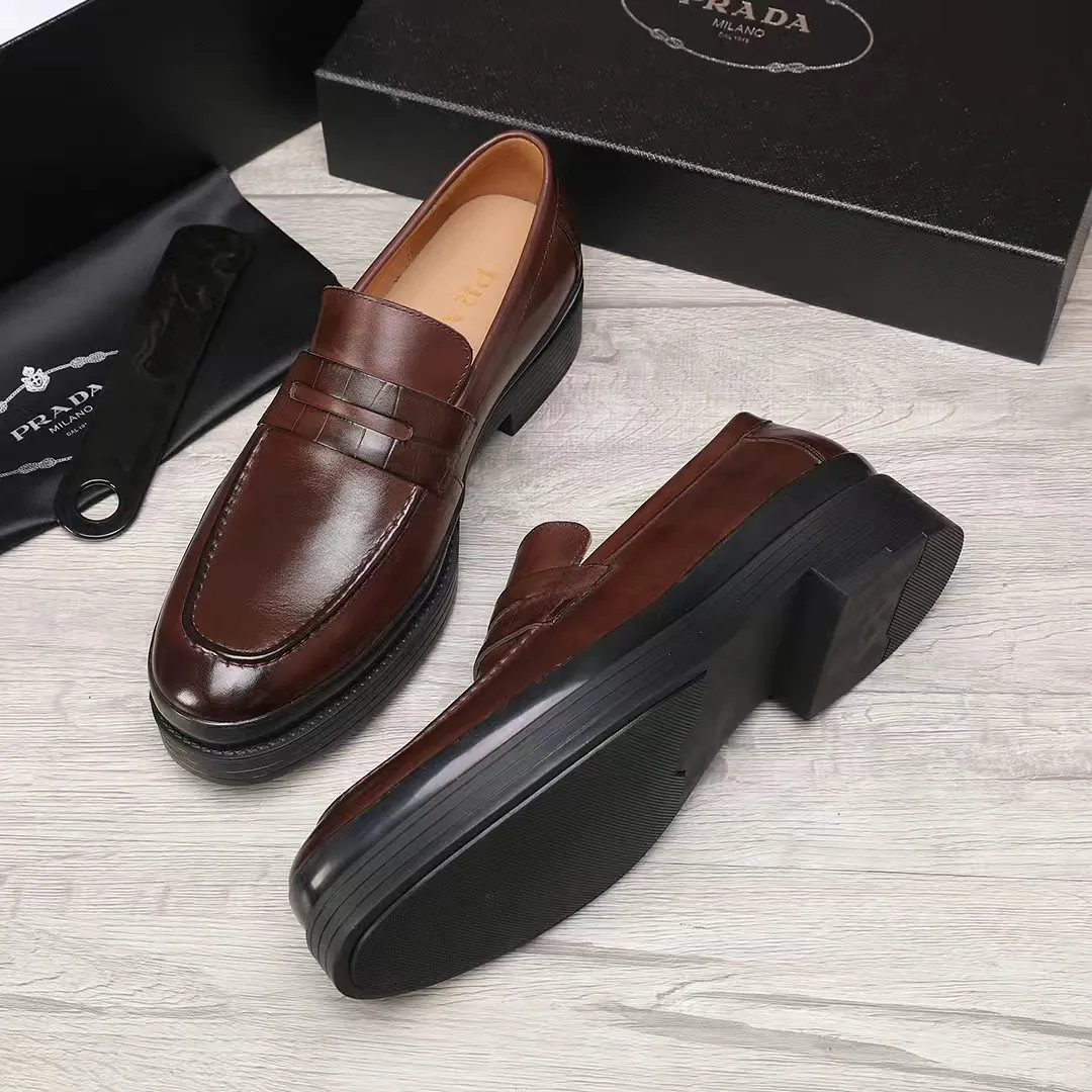 Men's shoes 💰540 💰💰🎩🎩【Prada】Counter 1:1⬆️original reproduction, absolute quality🆗original outsole, high-quality imported rubber, wear-resistant and non-slip, never degummed, upper material: imported first-layer cowhide➕anti-slip foam outsole, official website material, inner material: water-dyed leather lining, 6 colors available! Code number 38-45